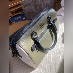 Coach outlet bag 💄 very roomy!